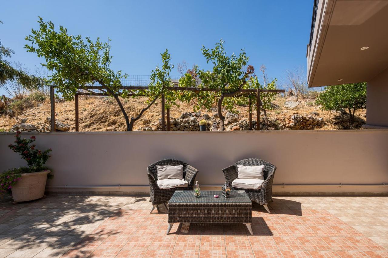 Tholos Apartments خانيا المظهر الخارجي الصورة