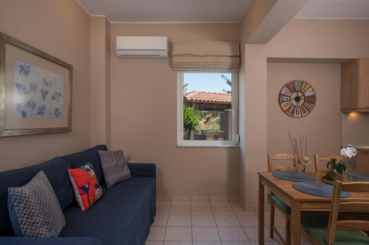 Tholos Apartments خانيا المظهر الخارجي الصورة